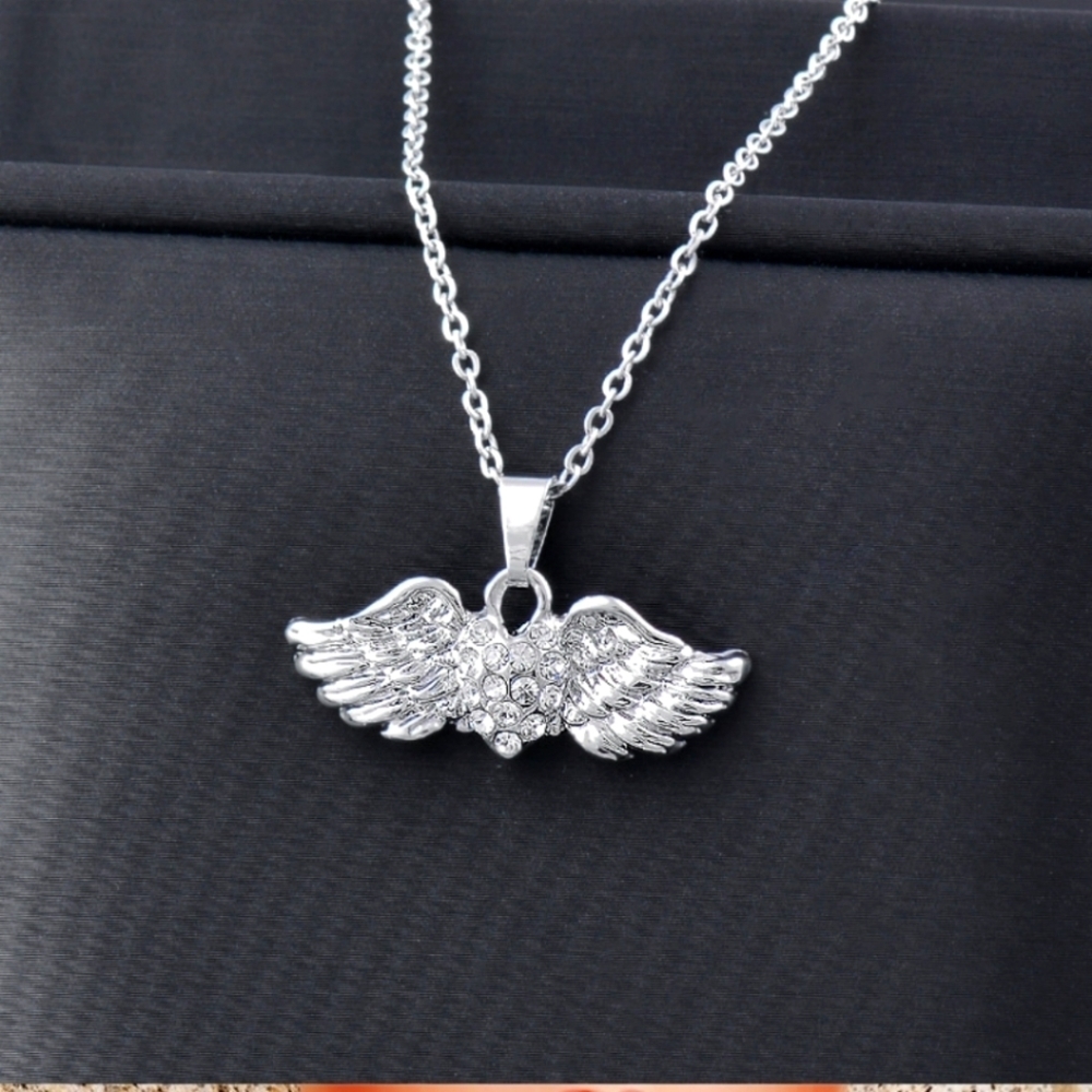 Simple Style Chain Titanium Wing Pendant Rhinestone Necklace